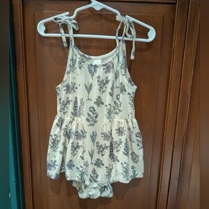 Kate Quinn Ballerina Litho Flowers 2T